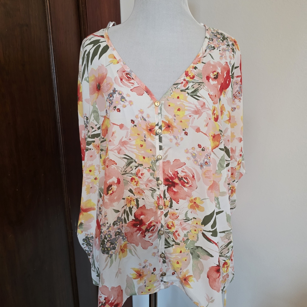 V-Neck Button-Front Floral Blouse - Pink Floral